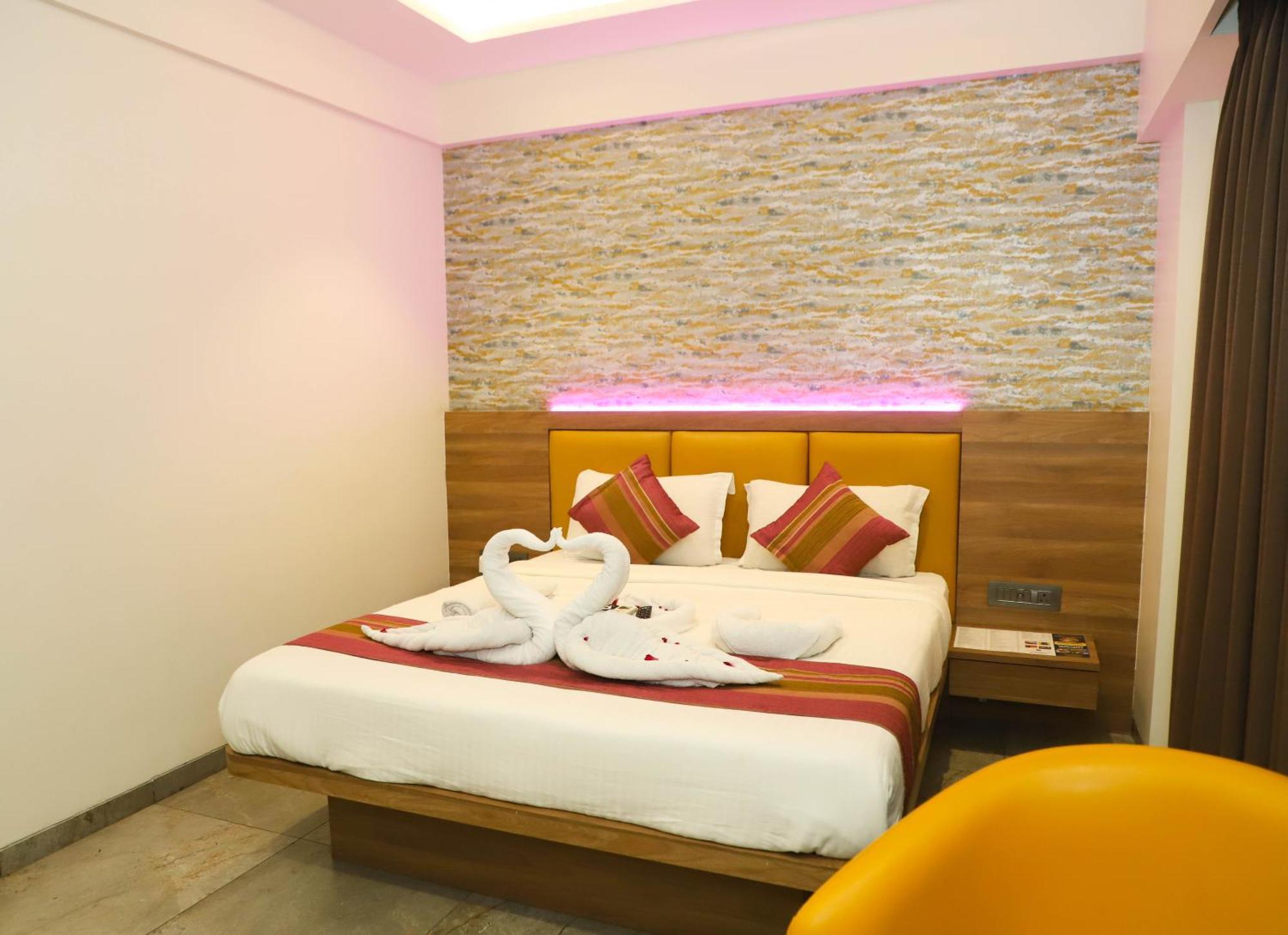 Hotel Aura Inn Airoli ,Digha Navi Mumbai Exterior photo